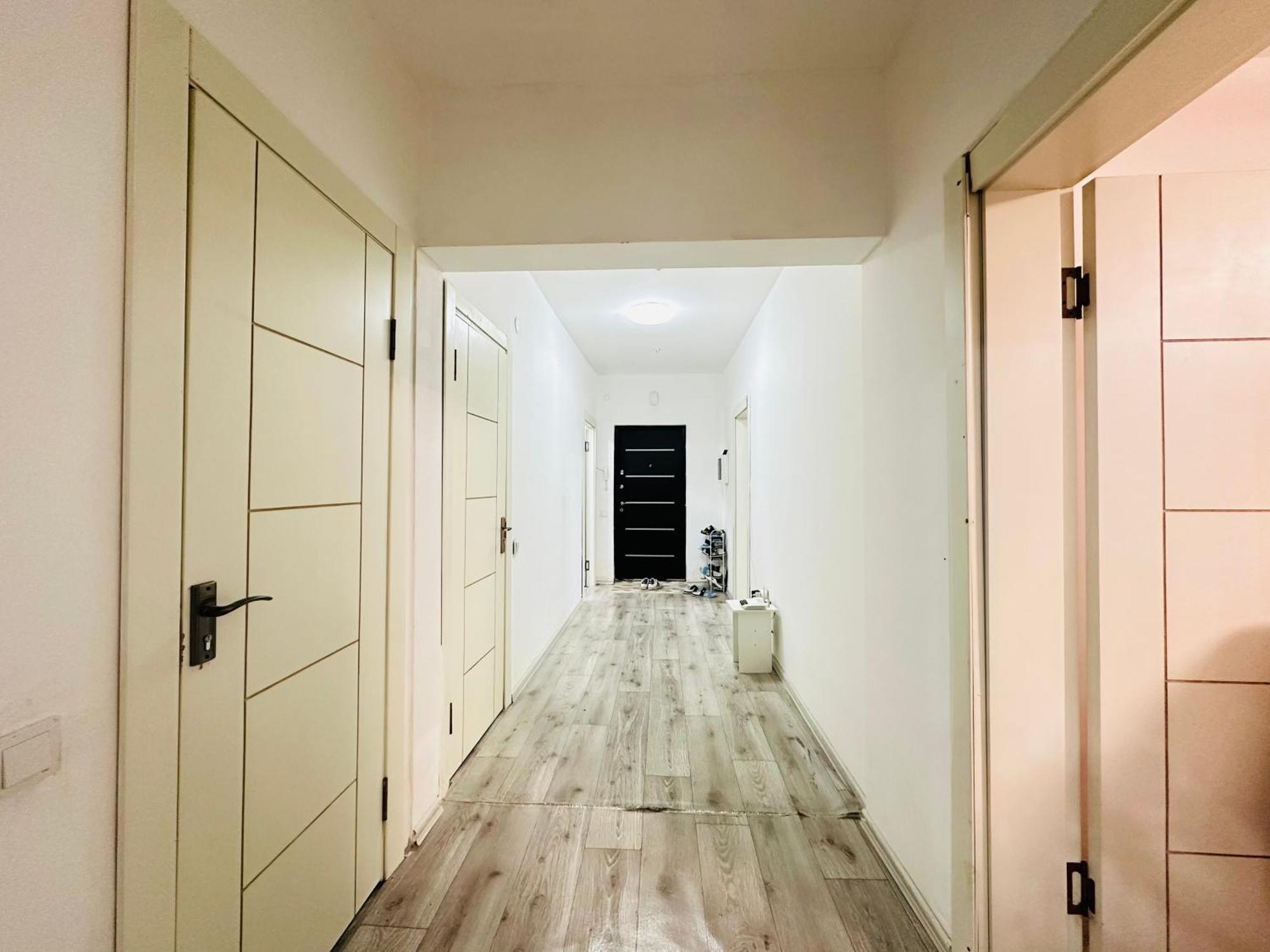 Квартира Для Большой Семьи Almatî Exterior foto